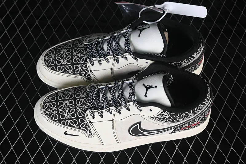 All categories Air Jordan Jordan series basketball shoes Air Jordan 1 Low High-end customized low-top sneakers Air Jordan 1 Low AJ1 Joe 1 joint model High-end customized low-top retro basketball shoes LL8888-004